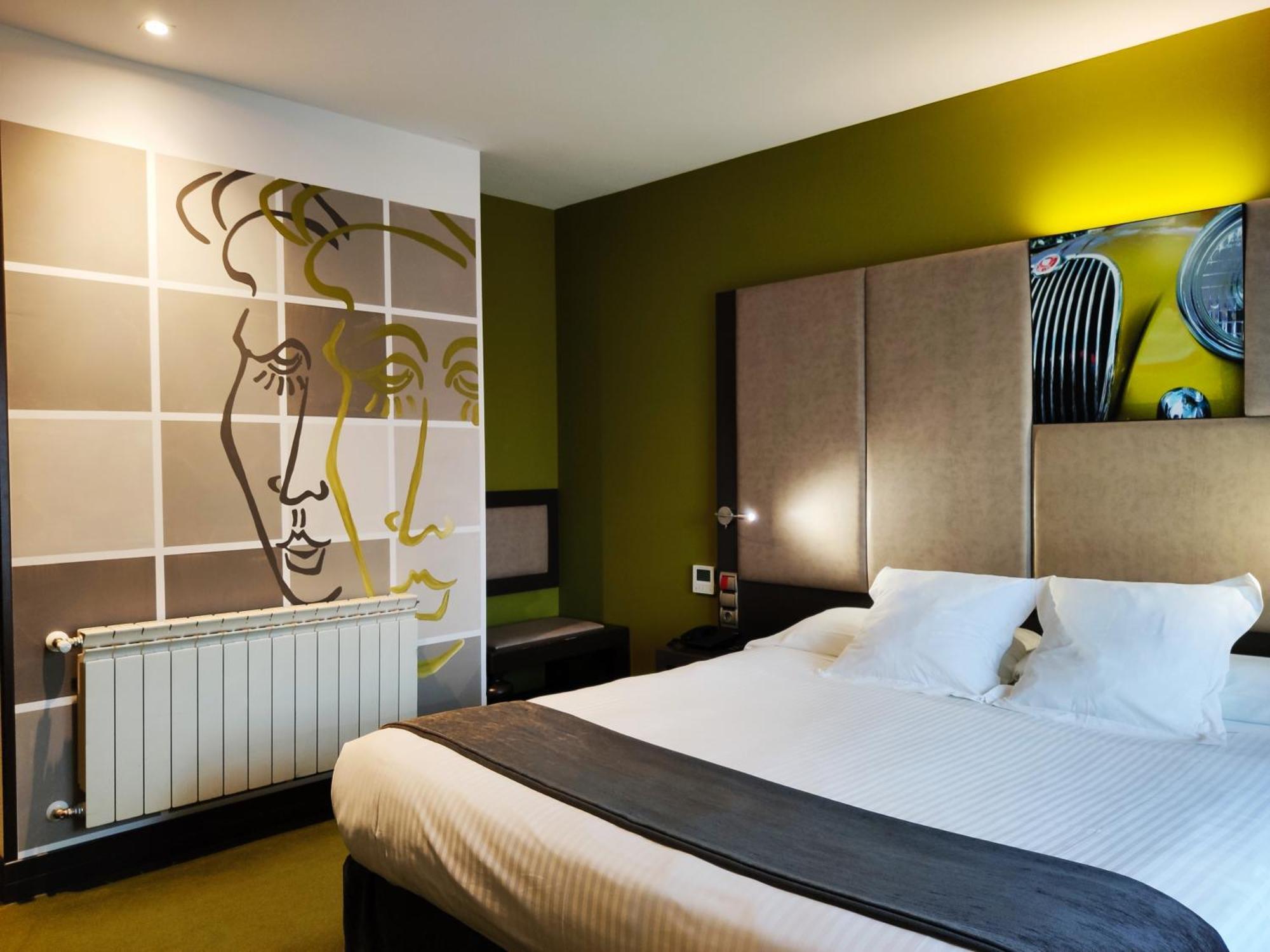 Costa Esmeralda Suites Suances Quarto foto A room at the hotel